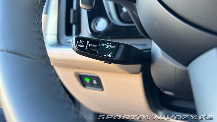 Porsche Cayenne 2025