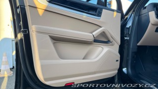 Porsche Cayenne  2025