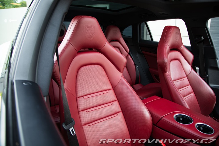 Porsche Panamera Sport Turismo 4S 2018