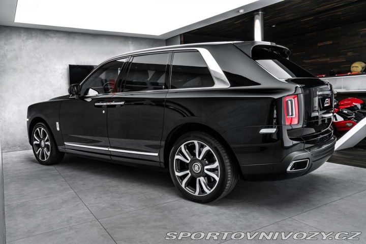 Rolls Royce Cullinan 2020