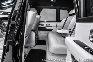 Rolls Royce Cullinan  2020