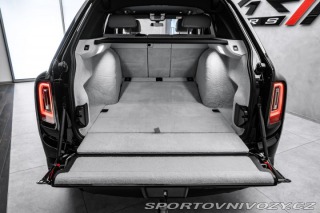 Rolls Royce Cullinan  2020