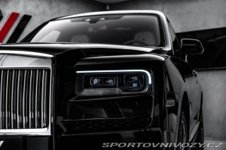 Rolls Royce Cullinan  2020