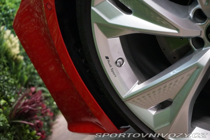 Audi RS6 Avant Exclusive B&O M 2024