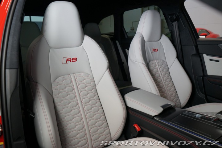 Audi RS6 Avant Exclusive B&O M 2024