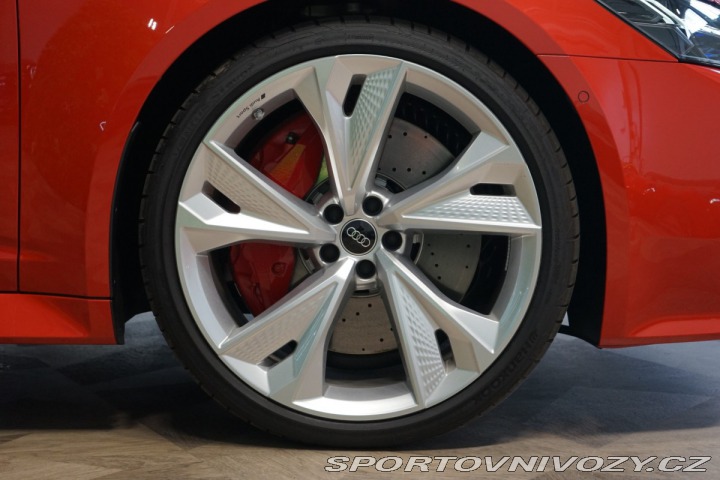 Audi RS6 Avant Exclusive B&O M 2024