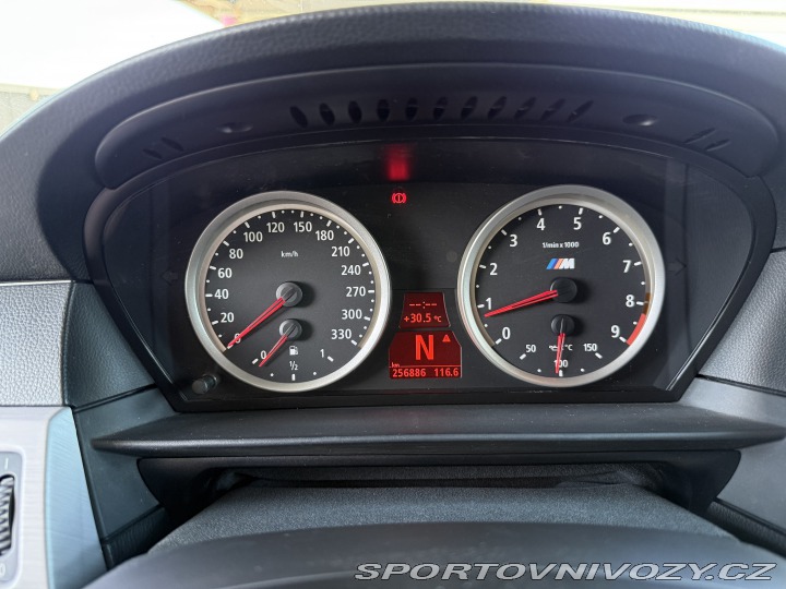 BMW M5 E60 2006