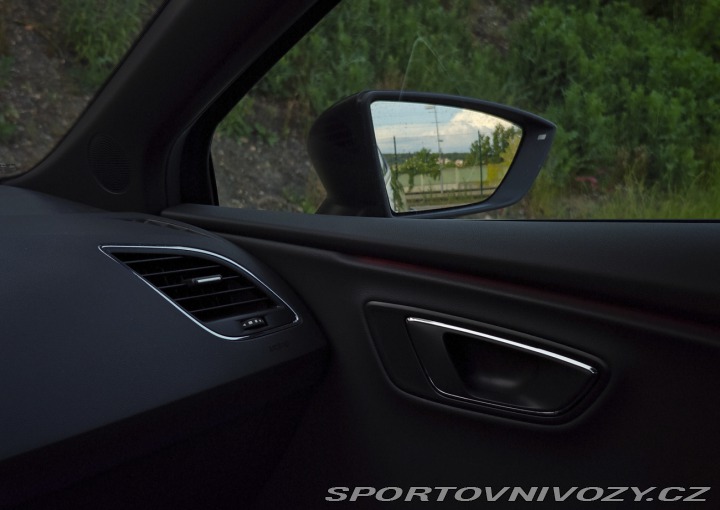 Seat Leon FR Black Matt, DPH. 2020