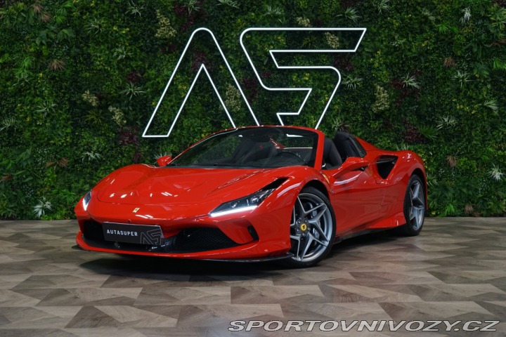Ferrari F8 SPIDER*LIFT*CARBON*ZÁRUKA 2023