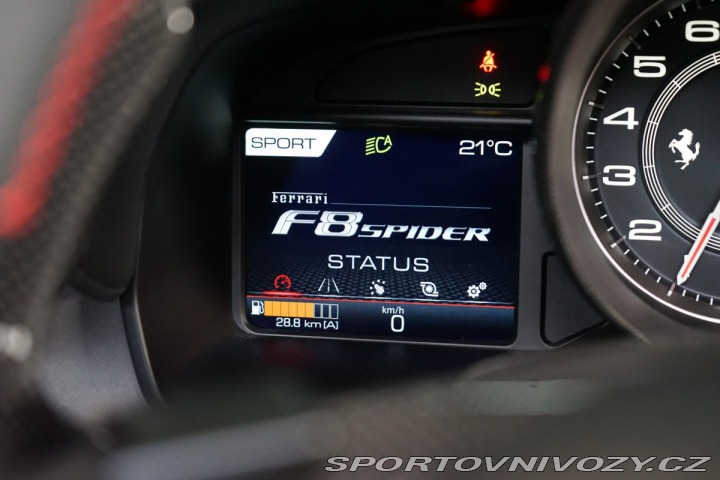 Ferrari F8 SPIDER*LIFT*CARBON*ZÁRUKA 2023