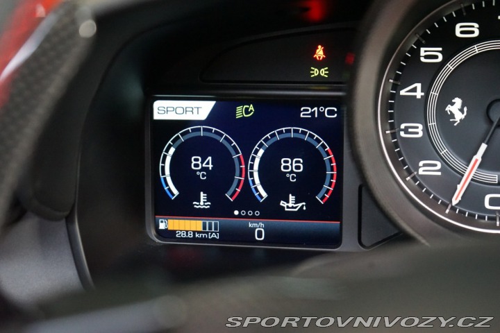 Ferrari F8 SPIDER*LIFT*CARBON*ZÁRUKA 2023