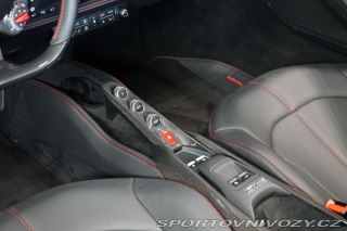 Ferrari F8 SPIDER*LIFT*CARBON*ZÁRUKA 2023