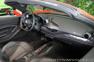 Ferrari F8 SPIDER*LIFT*CARBON*ZÁRUKA 2023