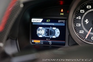 Ferrari F8 SPIDER*LIFT*CARBON*ZÁRUKA 2023