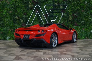 Ferrari F8 SPIDER*LIFT*CARBON*ZÁRUKA 2023
