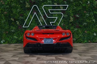 Ferrari F8 SPIDER*LIFT*CARBON*ZÁRUKA 2023