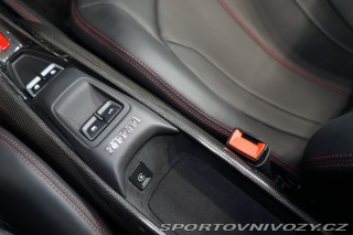 Ferrari F8 SPIDER*LIFT*CARBON*ZÁRUKA 2023