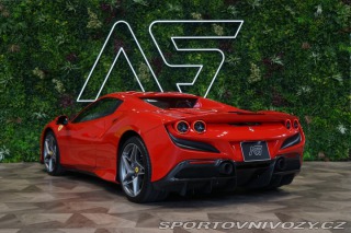 Ferrari F8 SPIDER*LIFT*CARBON*ZÁRUKA 2023