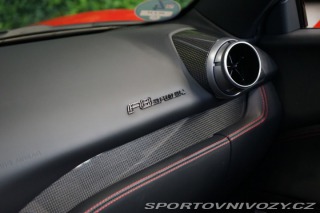 Ferrari F8 SPIDER*LIFT*CARBON*ZÁRUKA 2023
