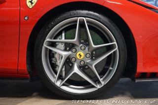 Ferrari F8 SPIDER*LIFT*CARBON*ZÁRUKA 2023