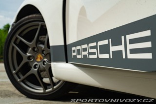 Porsche 911 997 (911) 3.6 CARRERA MK2 2009