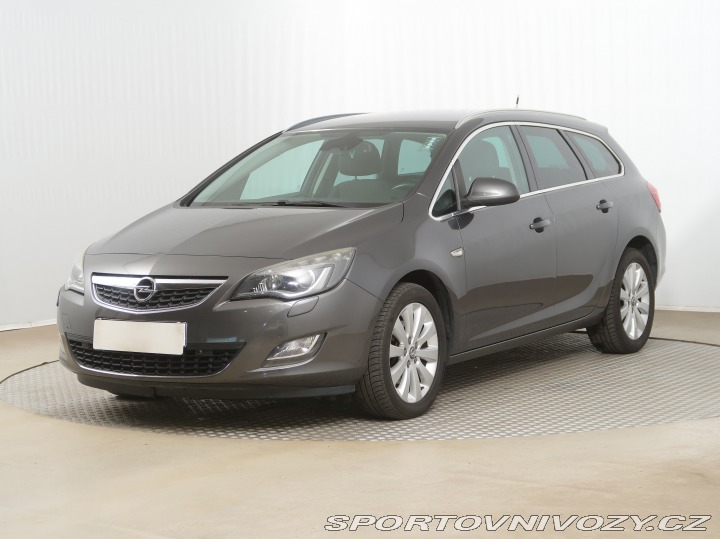 Opel Astra 1.6 T 2011