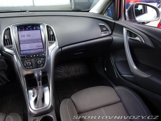 Opel Astra 1.6 T 2011