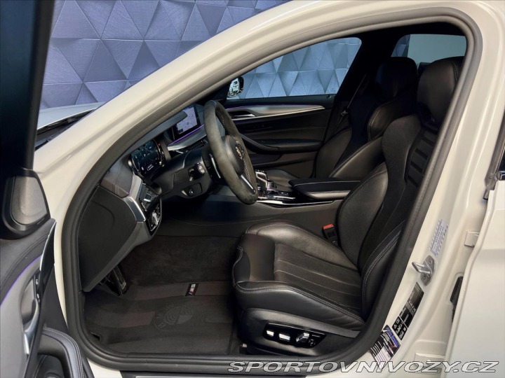 BMW M5 493 KW xDrive COMPETITION 2019