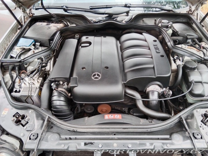 Mercedes-Benz E 2,2 CDI kombi, tažné 1800