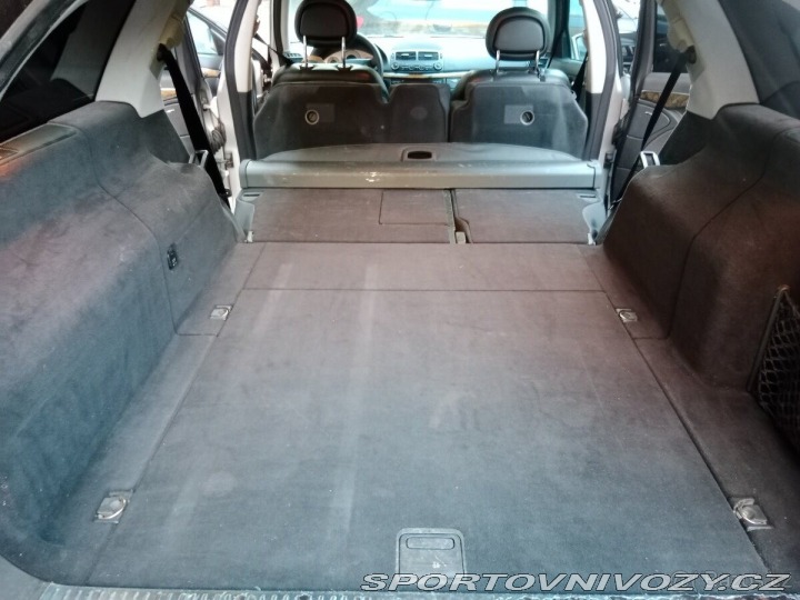 Mercedes-Benz E 2,2 CDI kombi, tažné 1800