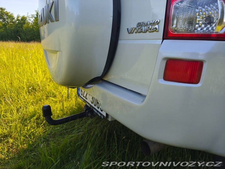 Suzuki Ostatní modely Grand Vitara 3,2 V6 2011