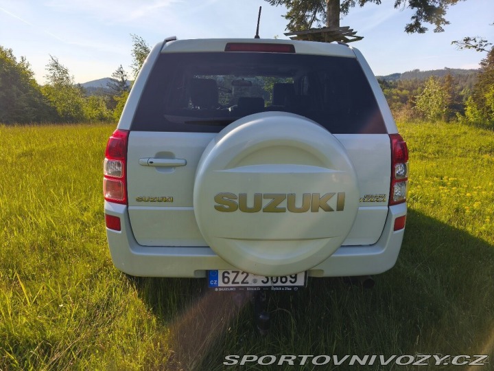 Suzuki Ostatní modely Grand Vitara 3,2 V6 2011
