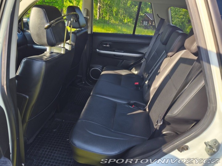 Suzuki Ostatní modely Grand Vitara 3,2 V6 2011