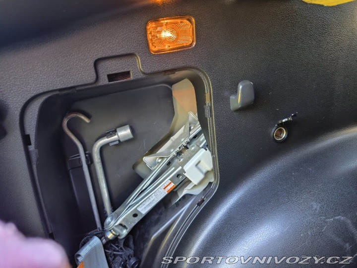 Suzuki Ostatní modely Grand Vitara 3,2 V6 2011