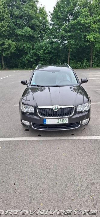 Škoda Superb 2,0 TDI , 125 kw , 221 2010
