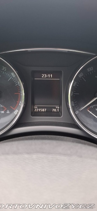 Škoda Superb 2,0 TDI , 125 kw , 221 2010