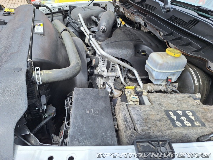 Dodge Ostatní modely RAM 5,7 2500 1800