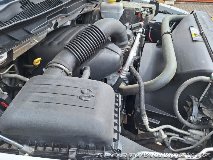 Dodge Ostatní modely RAM 5,7 2500 1800