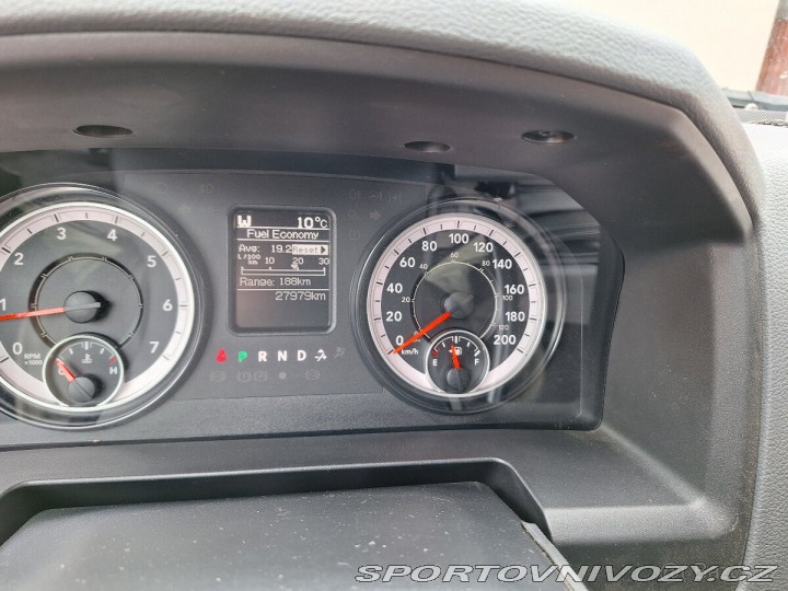 Dodge Ostatní modely RAM 5,7 2500 1800