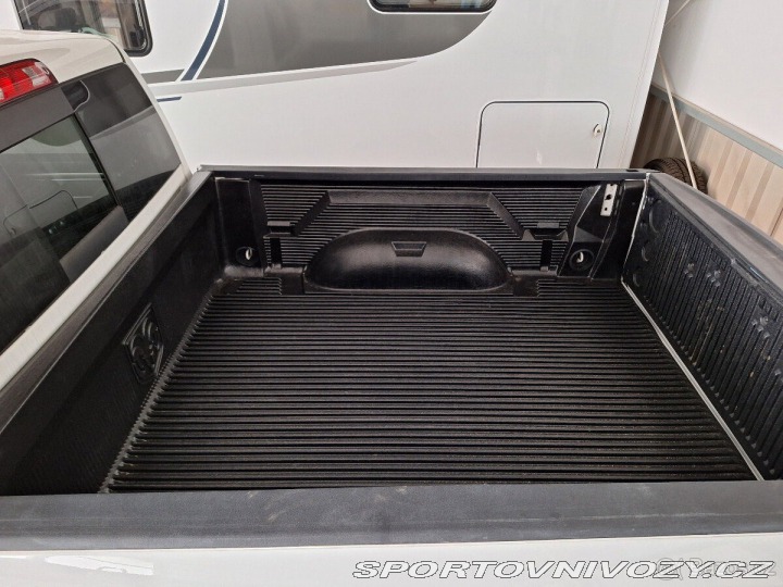 Dodge Ostatní modely RAM 5,7 2500 1800