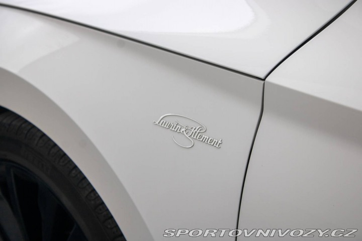 Škoda Superb Combi 2016