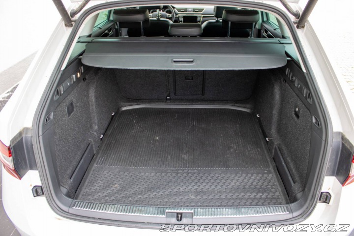 Škoda Superb Combi 2.0 TSI 4x4 L& 2016
