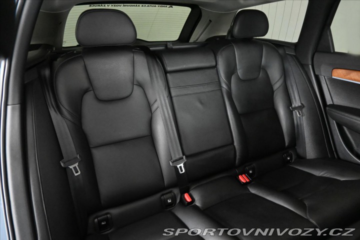 Volvo V90 2,0 D5 AWD 173 kW AWD INS 2019