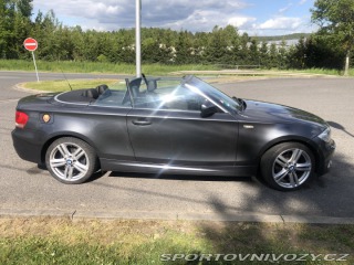 BMW 1 118I UM11 2013