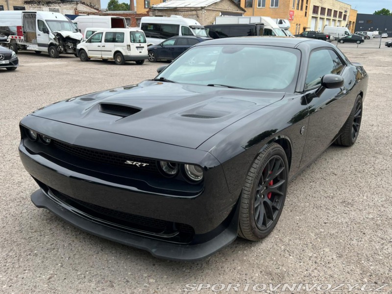 Dodge Challenger SRT Hellcat NEHAVAROVÁNÝ