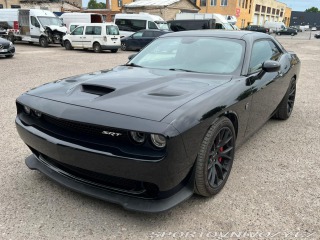 Dodge Challenger SRT Hellcat NEHAVAROVÁNÝ