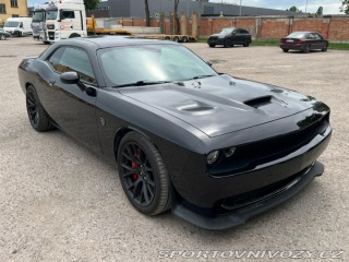Dodge Challenger SRT Hellcat NEHAVAROVÁNÝ 2016