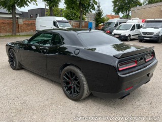 Dodge Challenger SRT Hellcat NEHAVAROVÁNÝ 2016