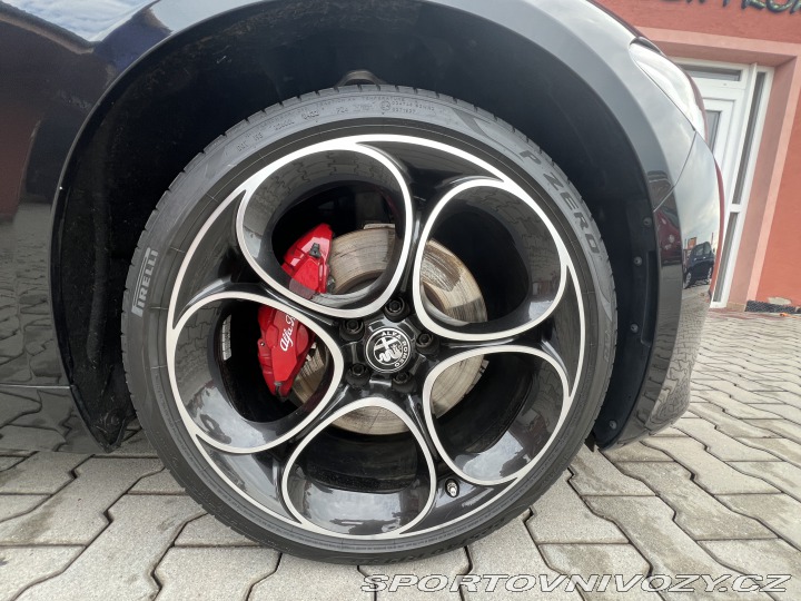 Alfa Romeo Giulia 2.0 Turbo Veloce 2022