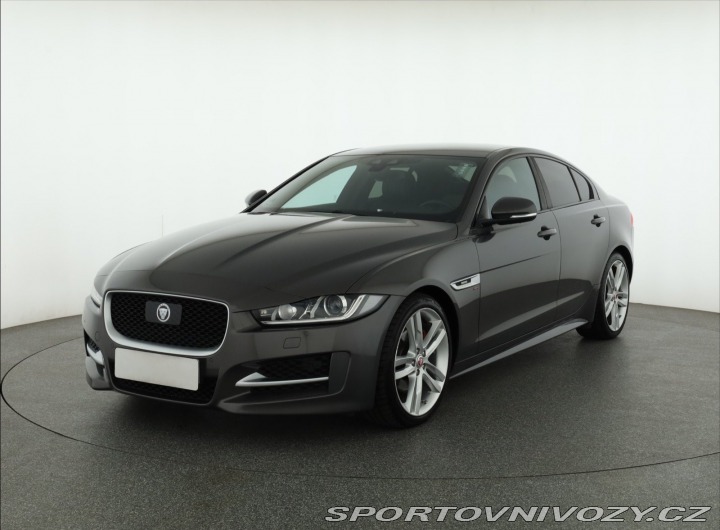 Jaguar XE 20d 2016